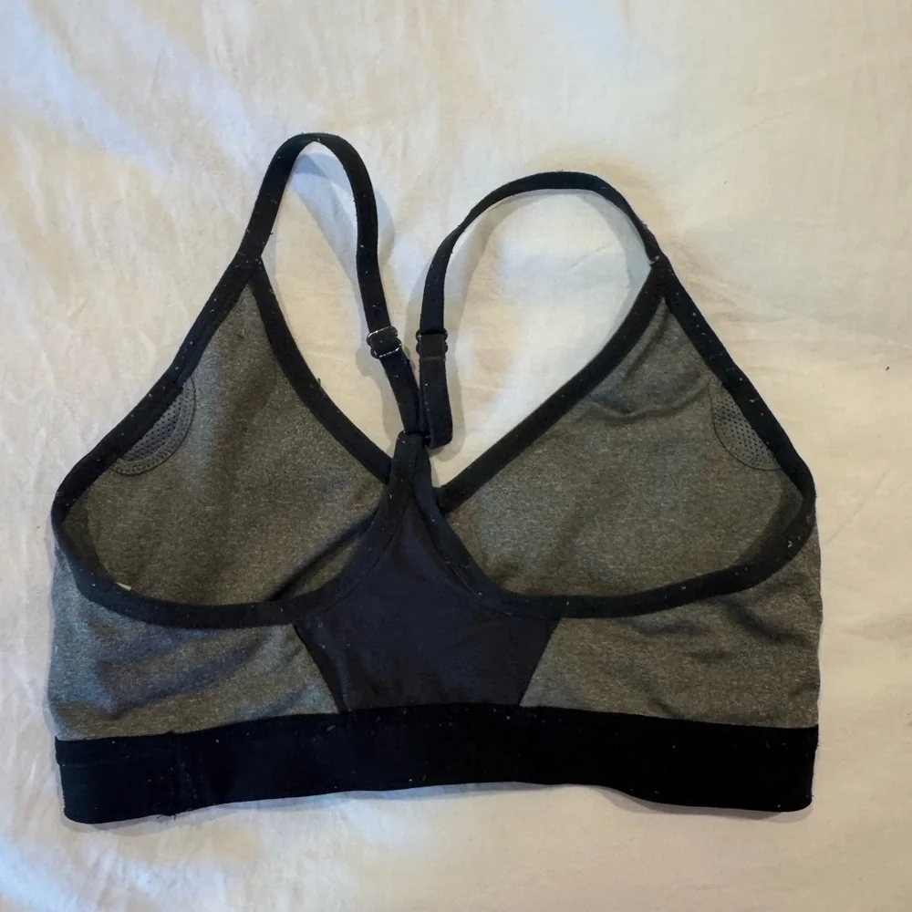 Nike Heather Gray & Black Light Support Sports Bra - Picture 2 of 2